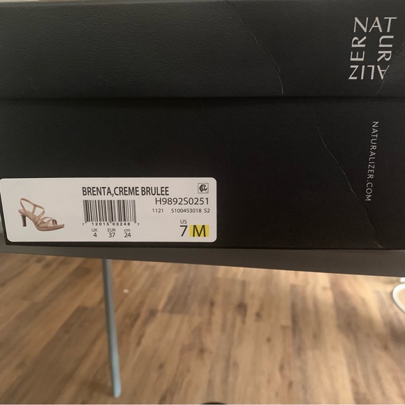 Naturalizer Cream Brûlée Heels Size 7M - Picture 8 of 8